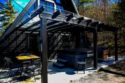 Red River Gorge Raven’s Summit Luxury HotTub WiFi
