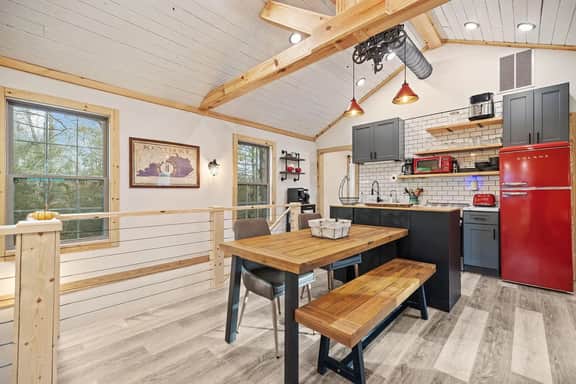 Cloud 9 | Hot Tub Climbing Wall | Heart of Red River Gorge | Sleeps 4