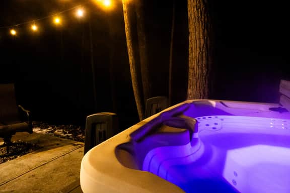 Cloud 9 | Hot Tub Climbing Wall | Heart of Red River Gorge | Sleeps 4