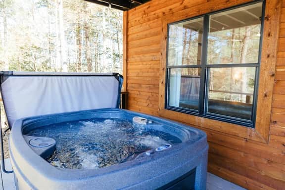 Dark Skies Red River Gorge HotTub WiFi