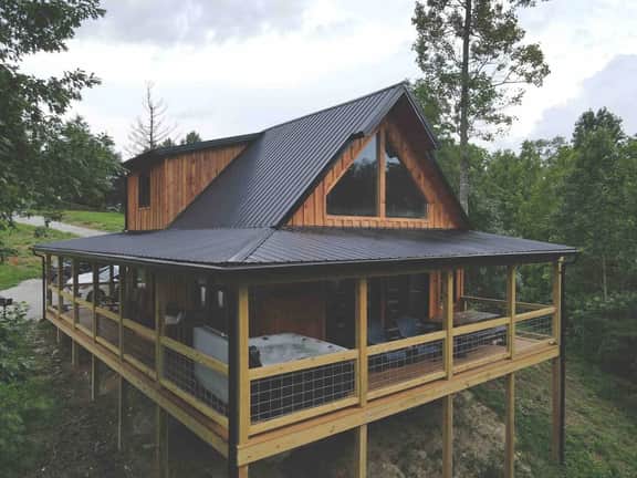 Luxury 5 Cabins in Red River Gorge Hot Tubs, Wi-Fi