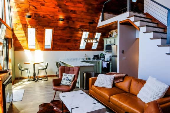 Red River Gorge Raven’s Summit Luxury HotTub WiFi
